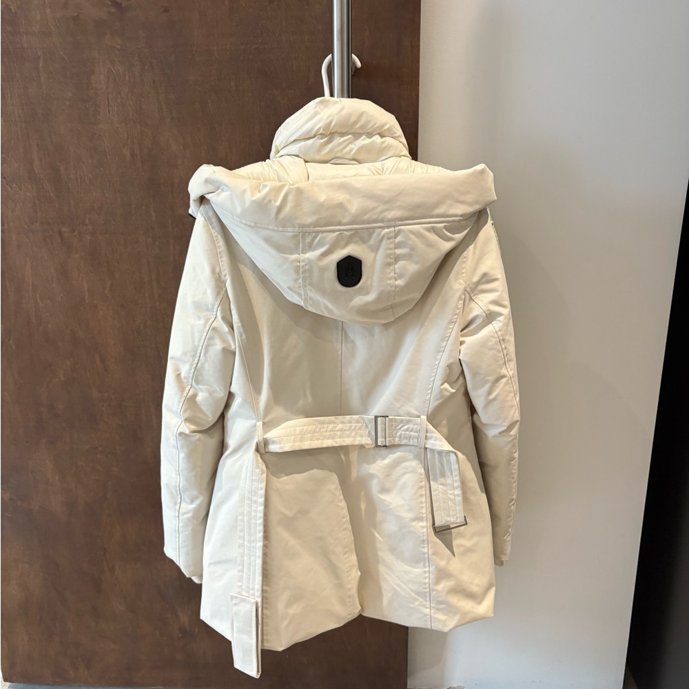 Mackage Cream Puffer Jacket - Picture 10 of 11